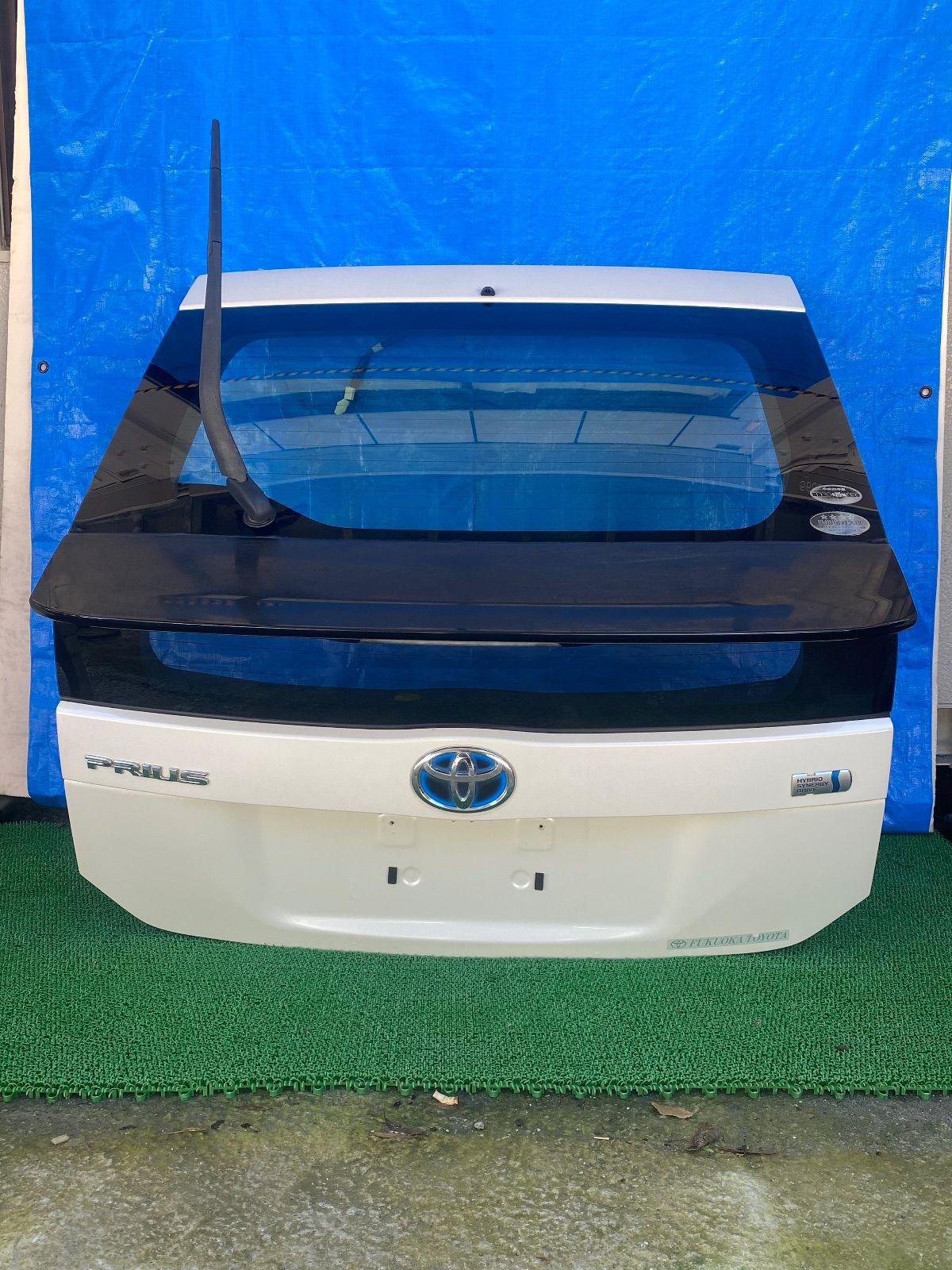 トヨタ プリウス ZVW30 リアゲート パール