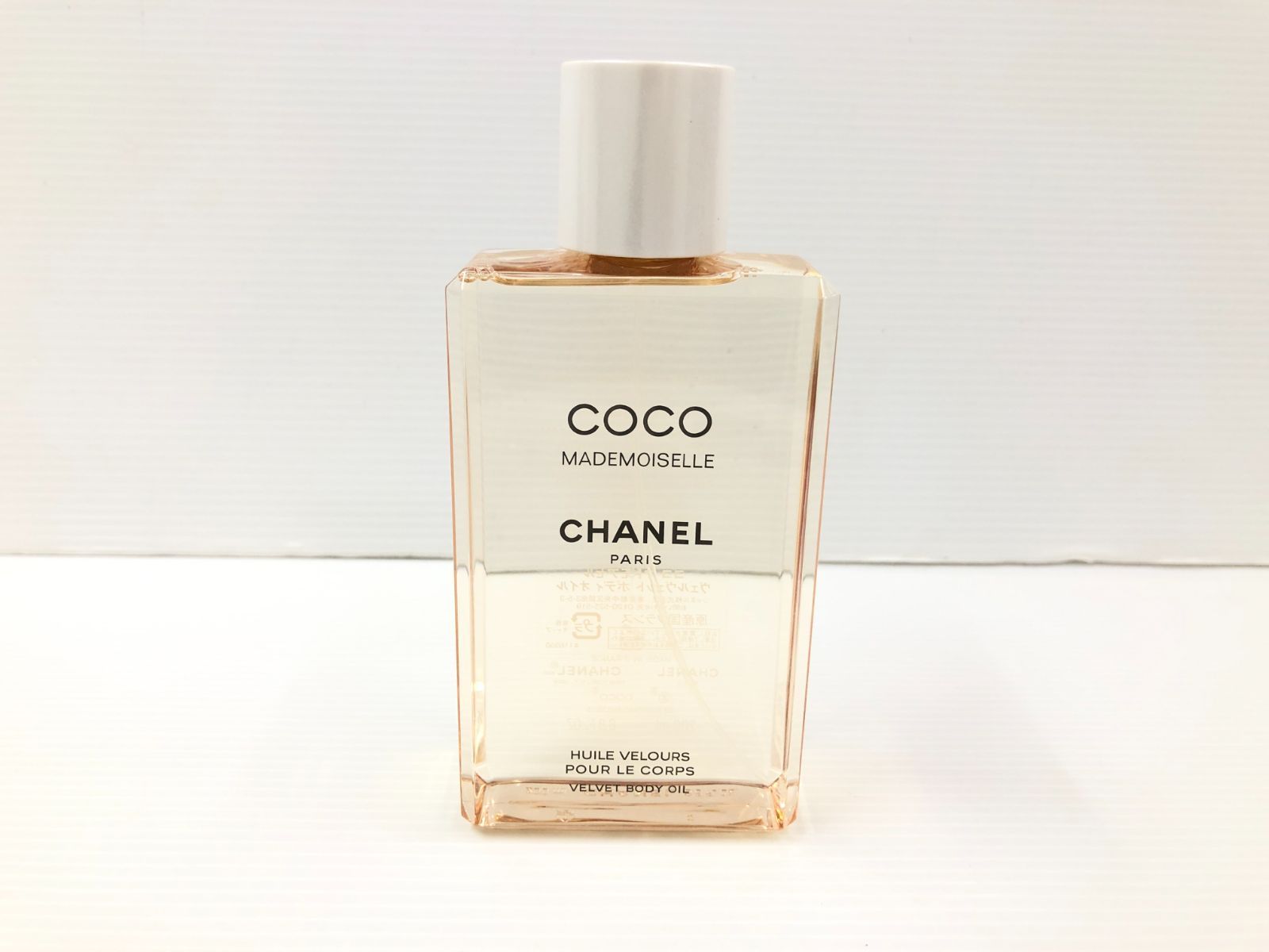 【美品】CHANEL ココ マドモアゼル ヴェルヴェット ボディオイル CHANEL ココ マドモアゼル ヴェルヴェット ボディ オイル - メルカリ