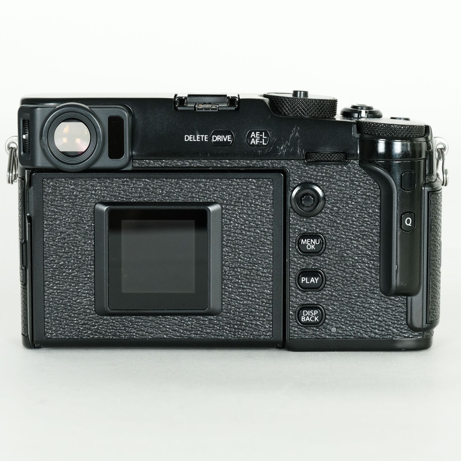 FUJIFILM X-pro3 ブラック【ショット数 4392】 やはり触ると、薄く、軽く、絶妙に手に馴染むジャストサイズの