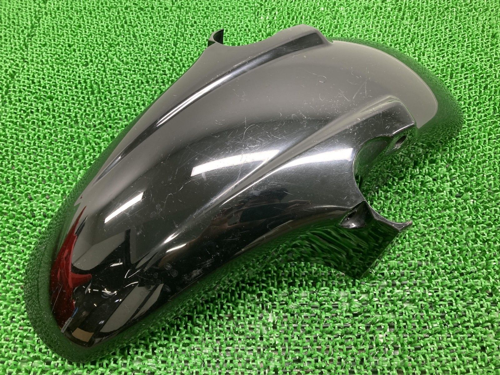 CB1300SF フロントフェンダー 黒 MCZ ホンダ 純正 バイク 部品 SC54 修復素材やペイント素材に コケキズ無し 品薄 希少品 車検 Genuine 【中古】 24