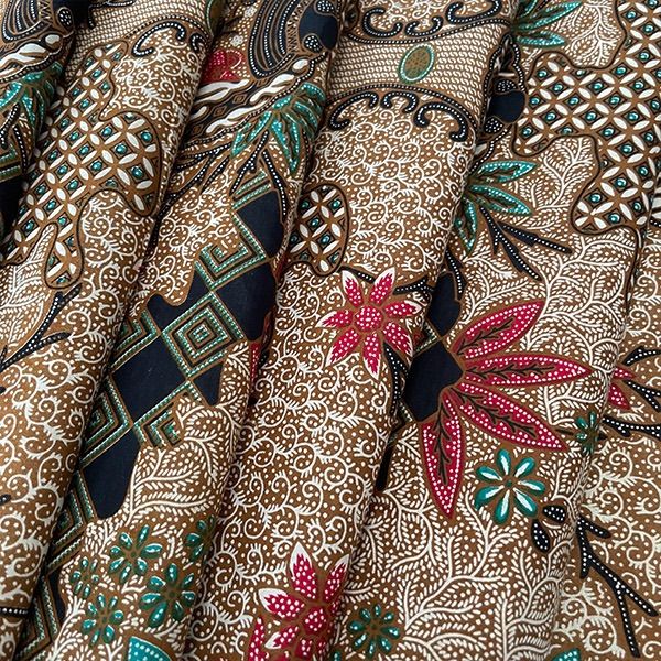 インドネシアの更紗 バティック インドネシア伝統工芸品バティック/ジャワ更紗 布/生地No.118