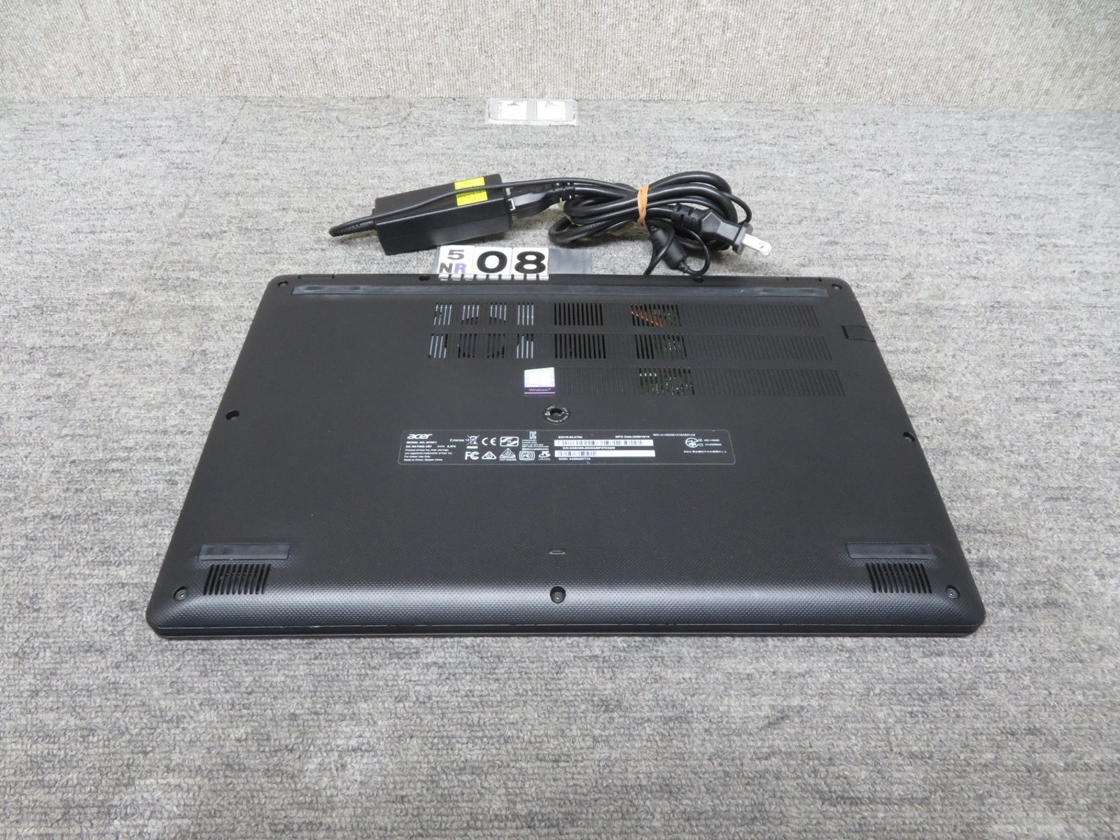 | 15.6型