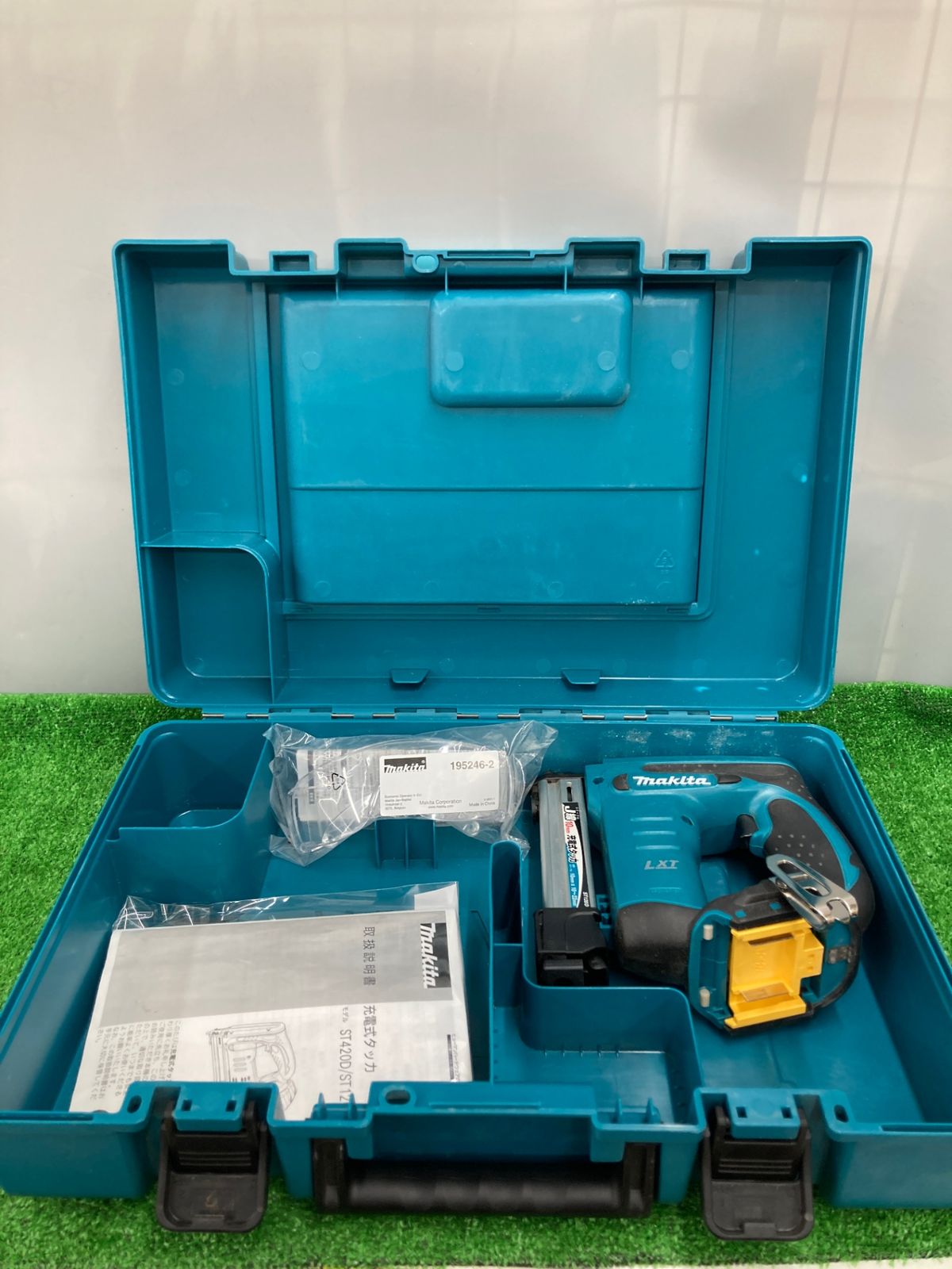 Makita 14.4V ST420Dドリルセット（マキタ 14.4V充電式ドライバドリル 