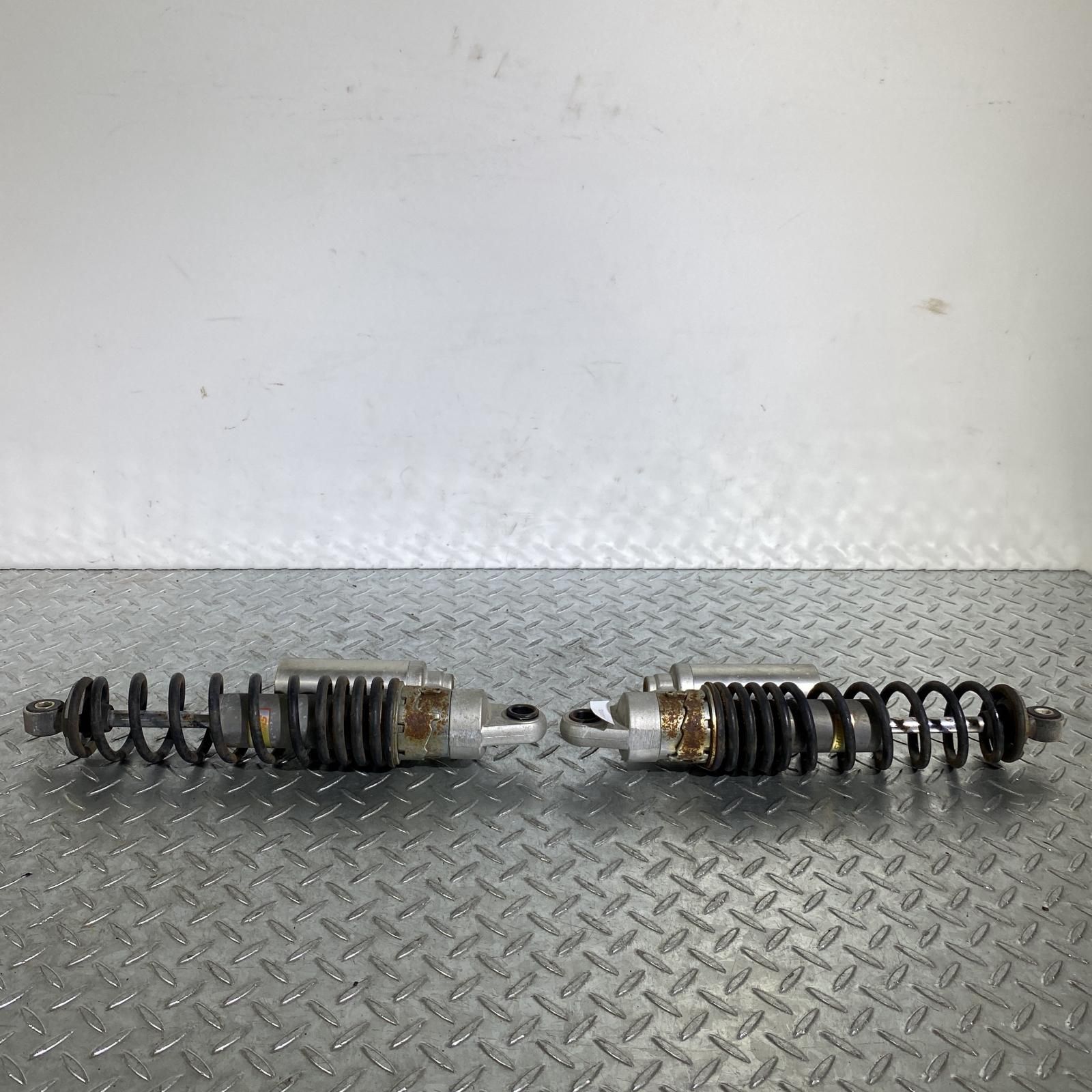 リアサスペンション ホンダ