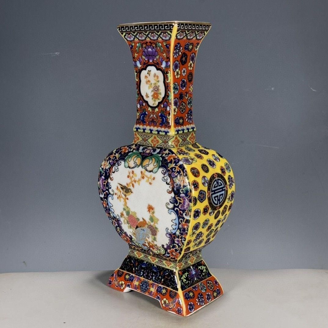 清代パステル蒔絵花鳥開窓扁腹尊瓶 景徳鎮 装飾品 現代工芸品美術品 置物 清代パステル蒔絵花鳥開窓扁腹尊瓶 景徳鎮 装飾品 現代工芸品