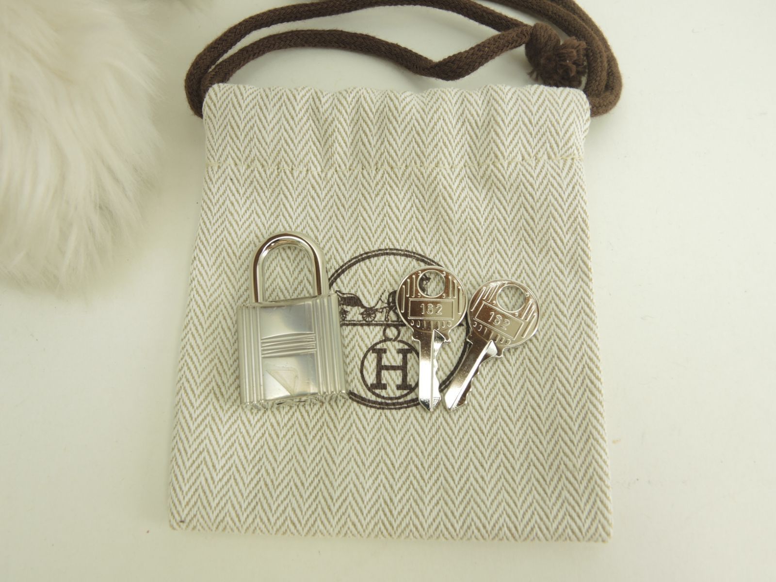 HERMES　南京錠　シルバー　162 r2021852.jpg