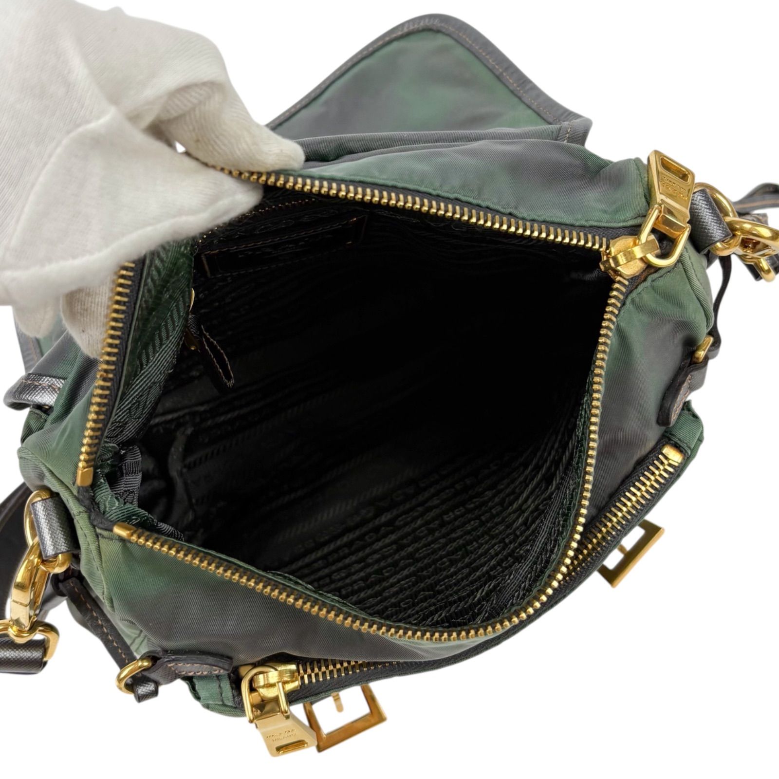 プラダ PRADA ショルダーバッグ クロスボディバッグ カーキ グリーン 