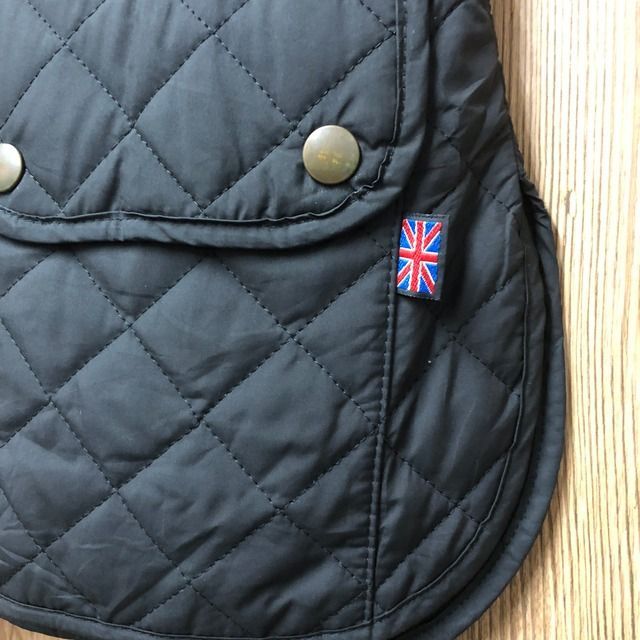 ベルスタッフ ナイロンベスト