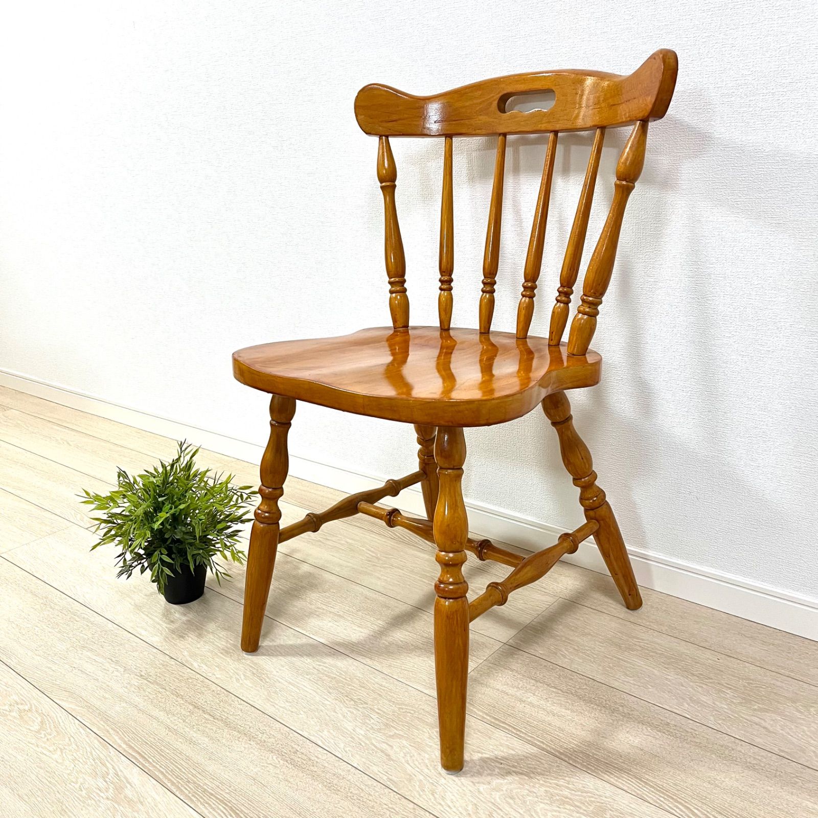 た36 飛騨の家具スタイル ウインザーチェア 木製ダイニングチェア 飛騨高山 ナチュラル カントリー調 ダイニングチェア ウィンザーチェア