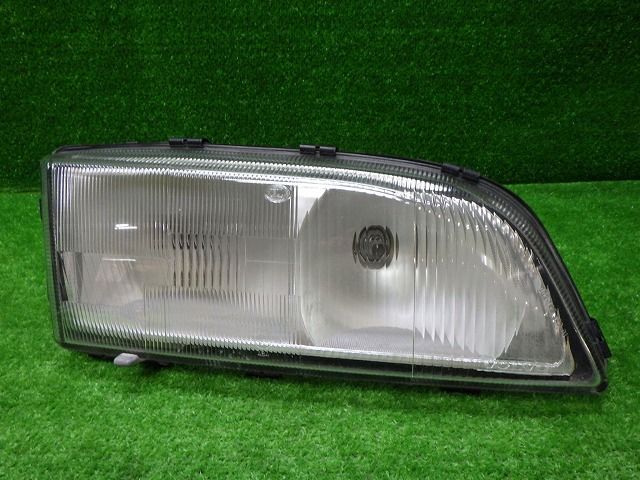 大型VOLVO ヘッド用テールレンズ ASSY 左右セット 大型VOLVO ヘッド用