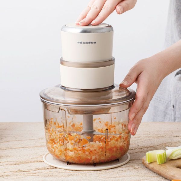 recolte フードプロセッサー コンボ レコルト ブレンダー 離乳食 1台7役 レシピ おしゃれ 大容量 ミキサー アイスクラッシャー 氷可 液体可 下ごしらえ パンこね 泡立 キッチン家電 かき氷器 みじん切り ジューサー 電動 コンパクト 調理家電 WWW_KANDAIZUMI_COM