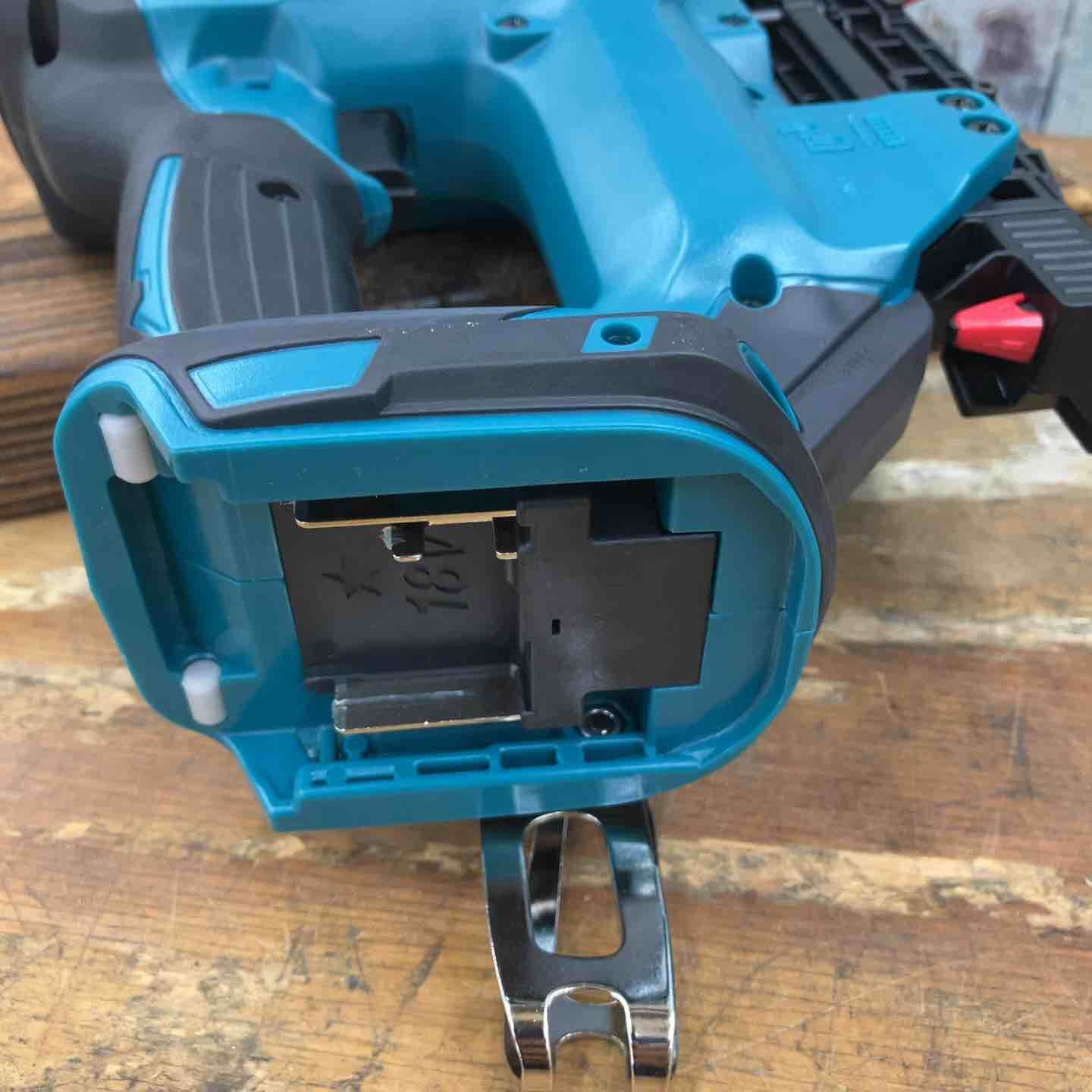 コードレスピンネイラ