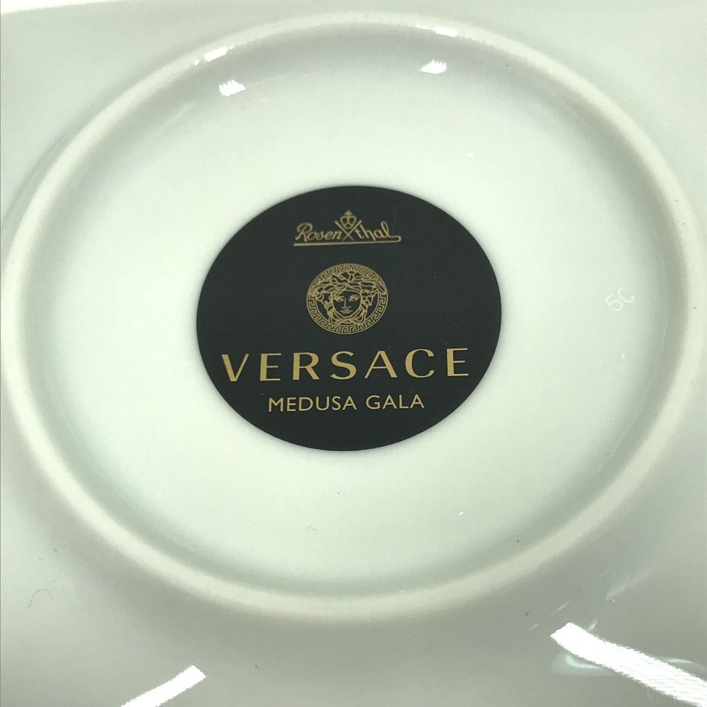 新品　VERSACE メデューサデザイン皿 約18.3cm 新品 VERSACE メデューサデザイン皿 約18.3cm - メルカリ