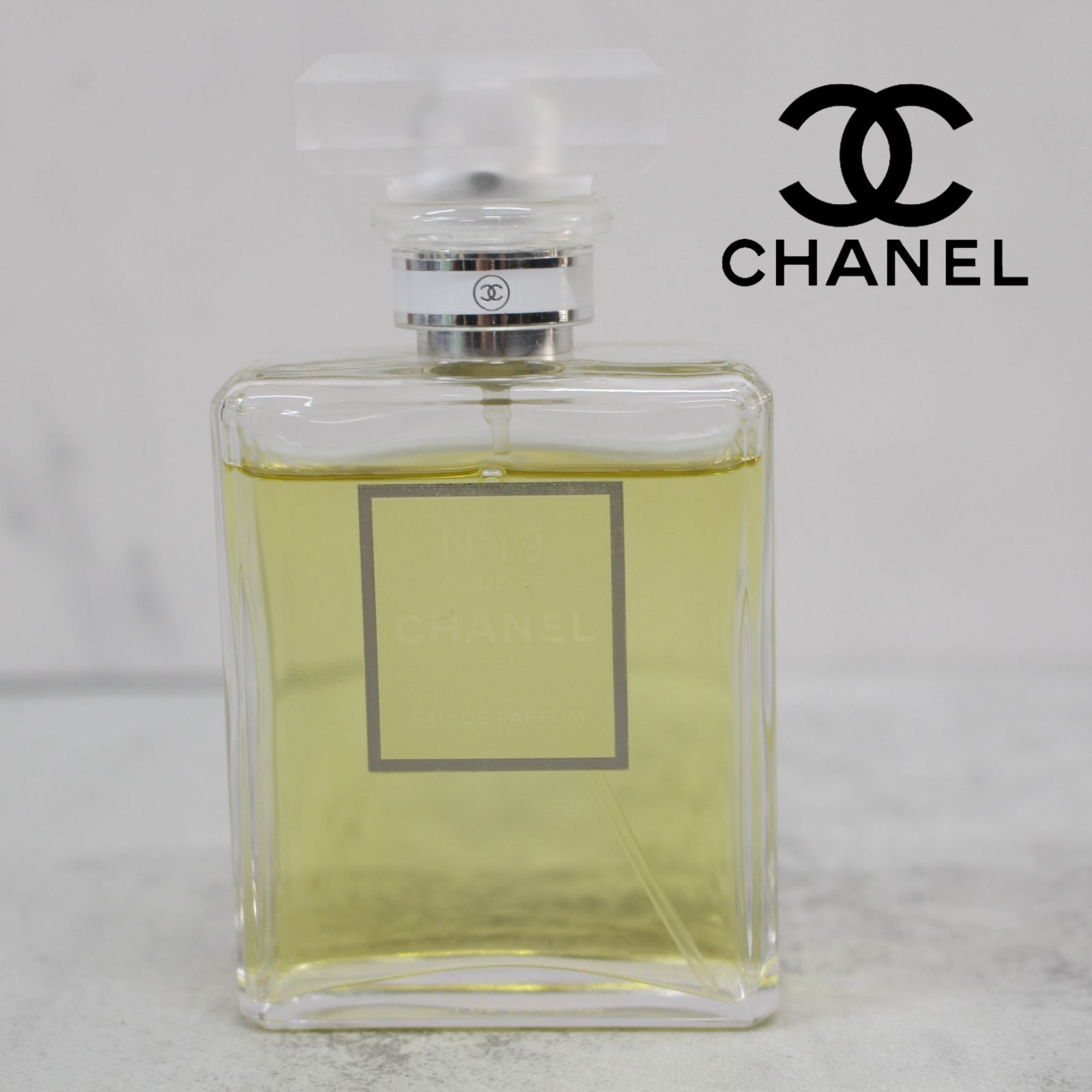 A136)【残量たっぷり♪】CHANEL/シャネル No.19 POUDRE/プードレ EDP