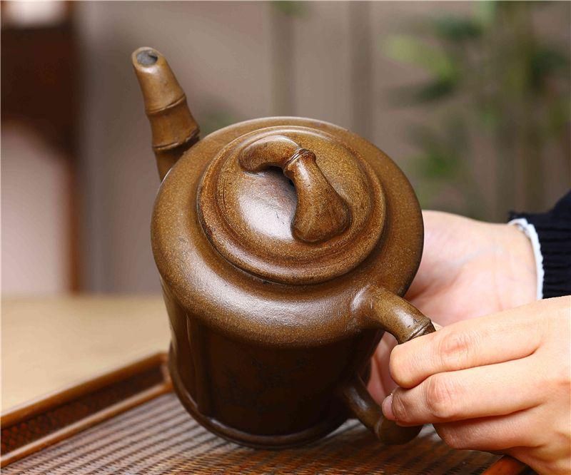 新品『中国茶器・梅蘭竹菊 茶壺 紫砂壶　茶色・こげ茶色』中国茶文化・茶道 新品『中国茶器・梅蘭竹菊 茶壺 紫砂? 茶色・こげ茶色』中国茶