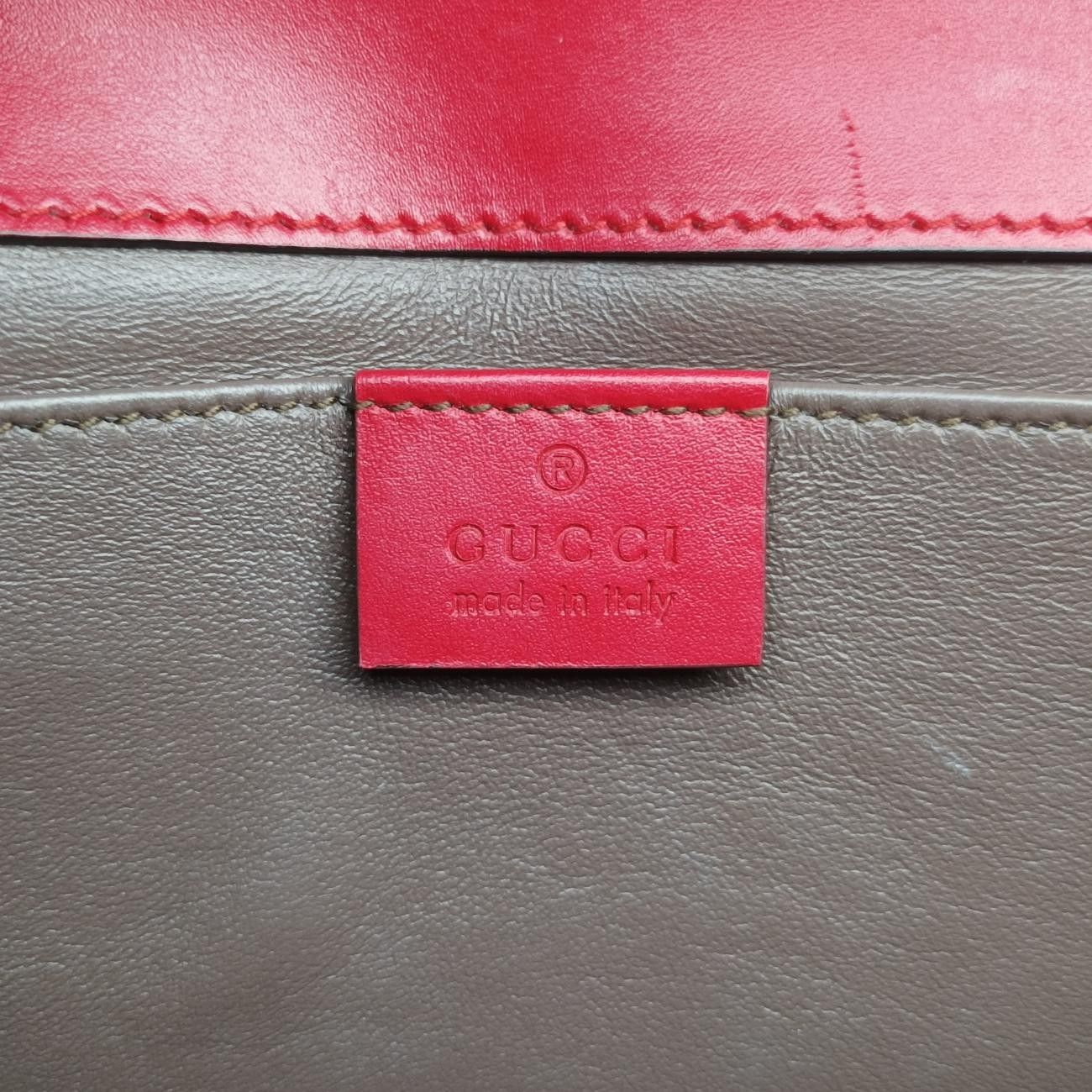 グッチGucciズゥミレッドレザー572375I028399578