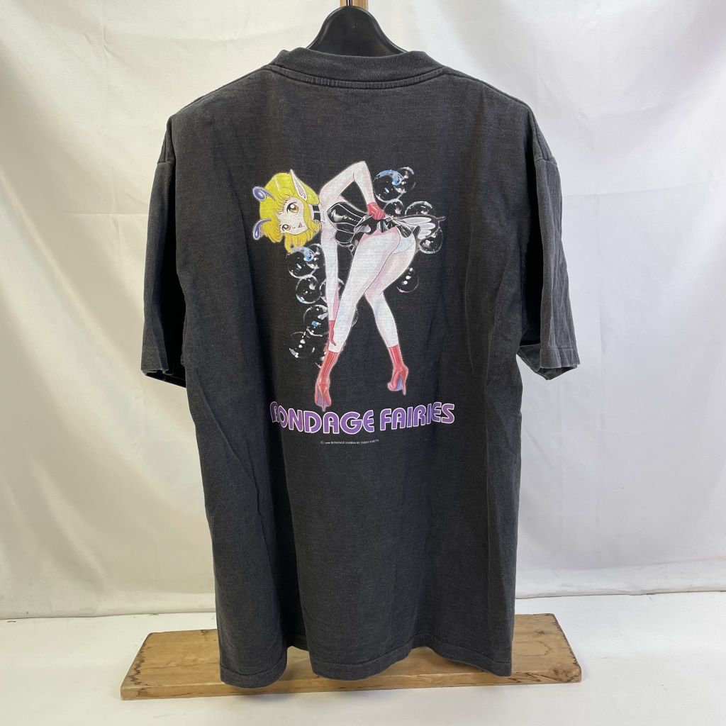 01w-3221 〇 ボンデージフェアリーズ イラストプリント 半袖Tシャツ L 
