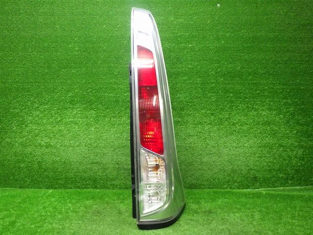 日産セレナ C26HC26前期 テールランプセット 日産 純正 セレナ 《 HC26 》 右テールランプ 26550-1VM0B