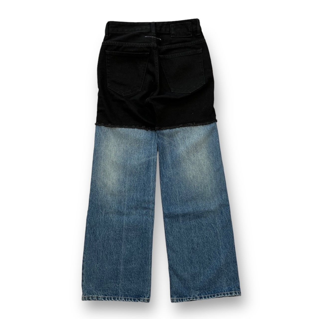 MM6  CONTRAST PANEL RELAXED JEANS