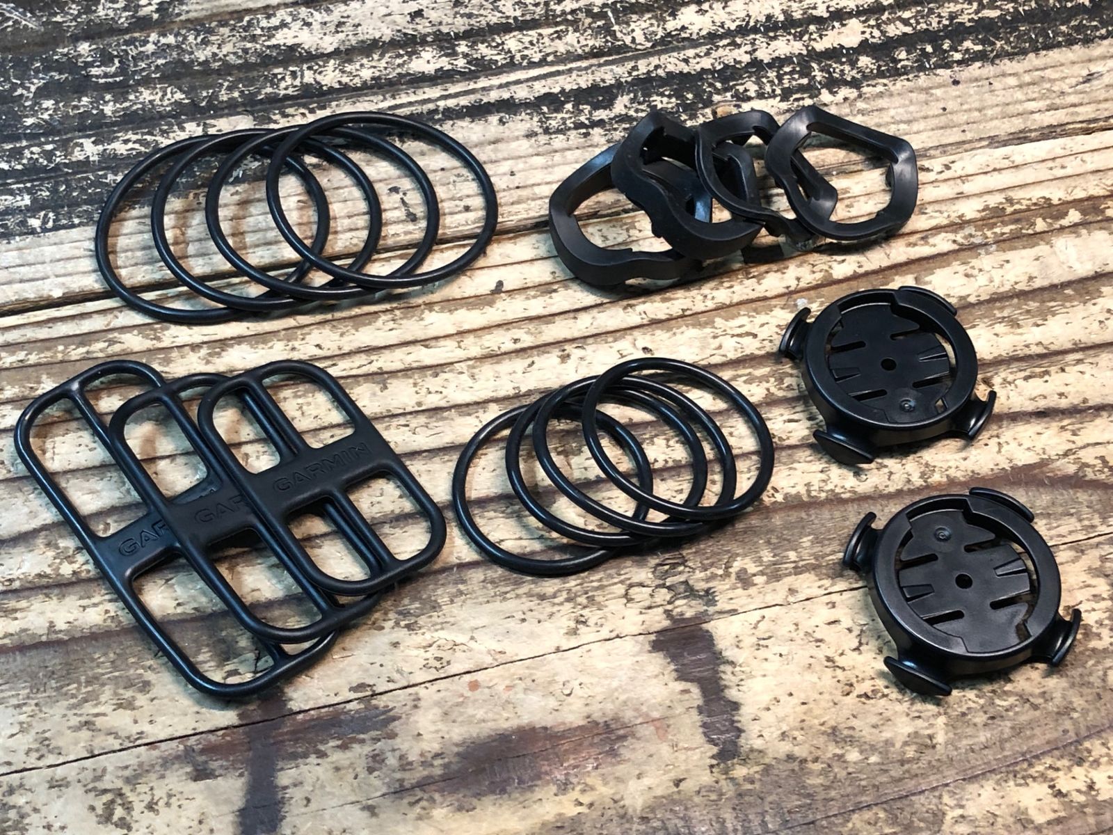 JG582 ガーミン GARMIN EDGE 130 PLUS サイクルコンピューター スピード＆ケイデンスセンサーセット 起動 済