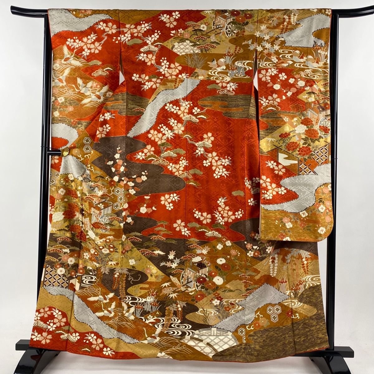 振袖 身丈161.5cm 裄丈63.5cm S 袷 御所車 草花 金糸 金彩 朱色 正絹  