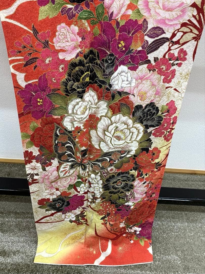 振袖 銀通し 金彩 グリッター箔 紋意匠 身丈162cm パールトーン加工済