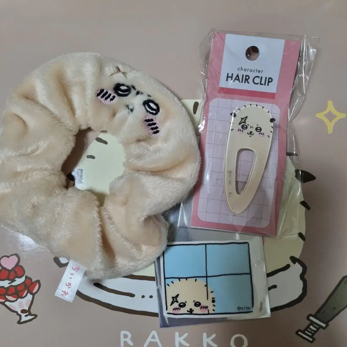 ちいかわ ラッコ ヘアバンド ヘアピン 窓 ステッカーシール まとめ売り