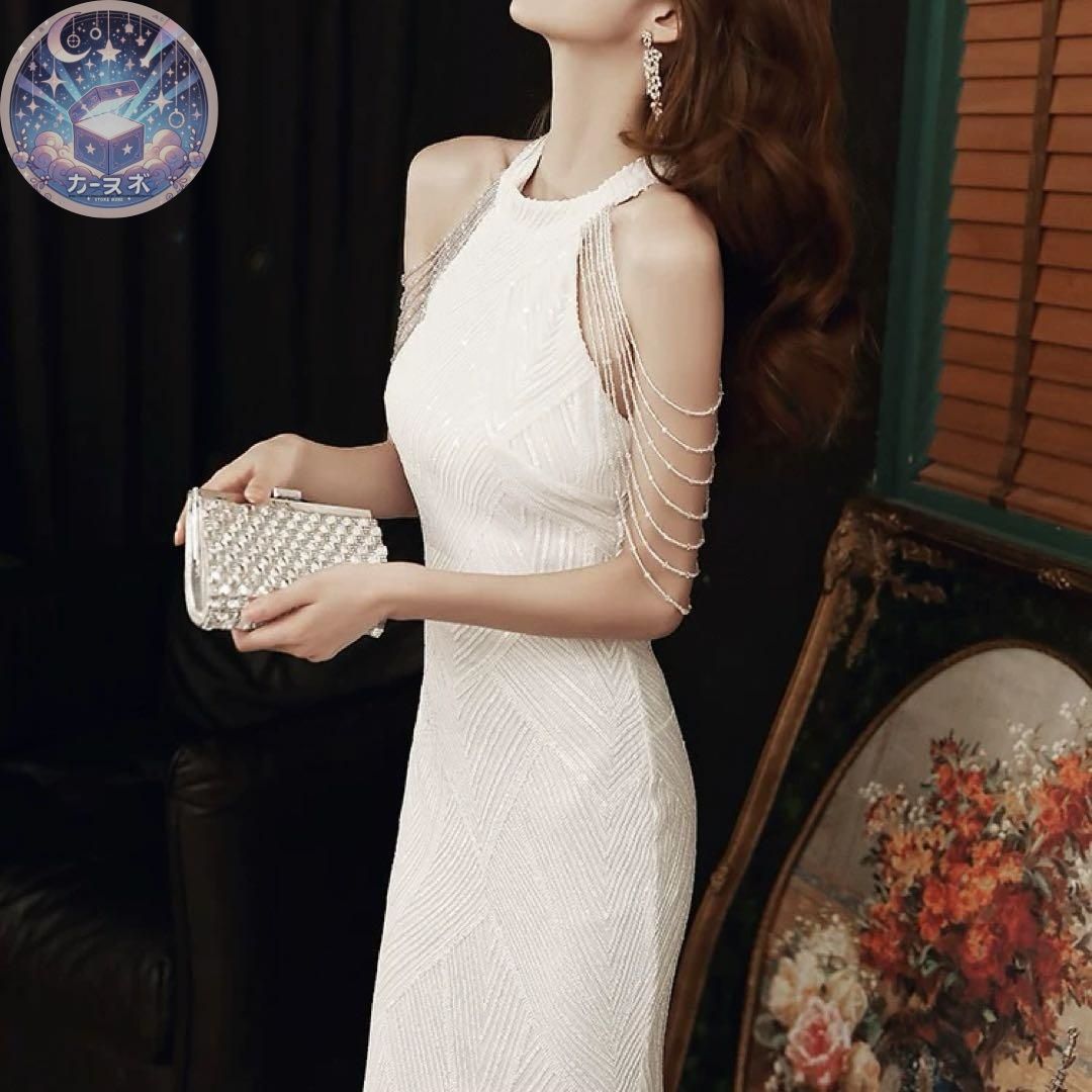 肩のビジューか美しい イブニングドレス♩.•