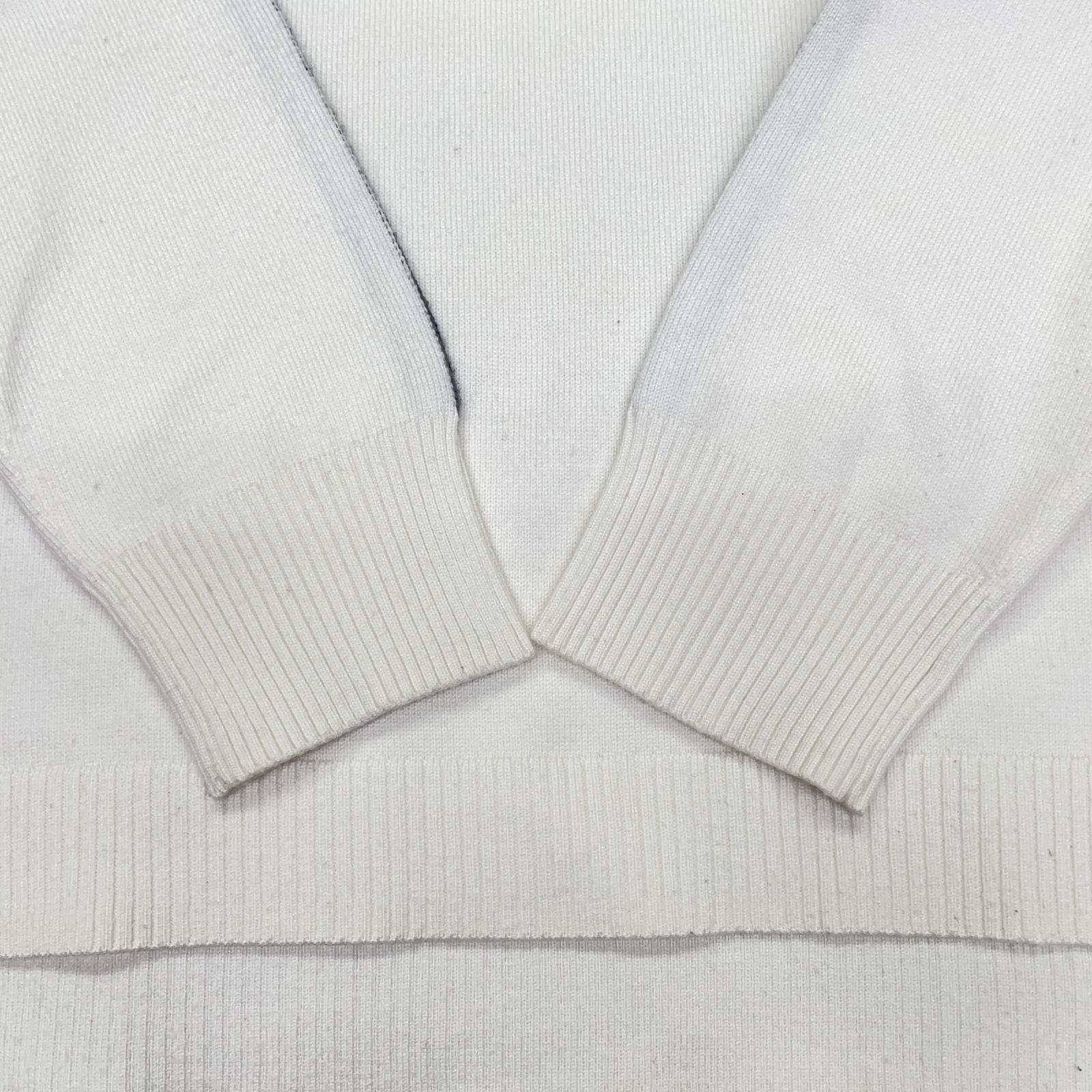 ホワイト ハイネック