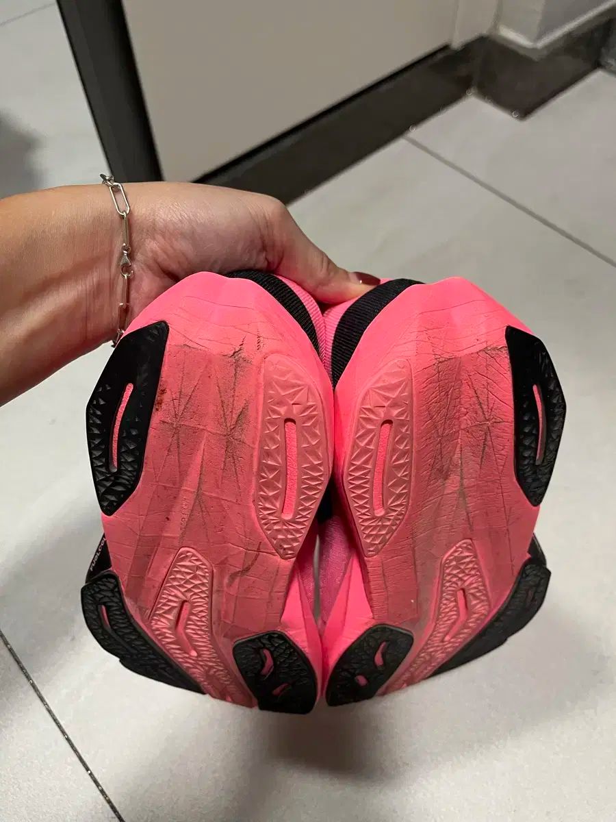  ニュー ンス フューエルセル レベルV 4 D 240 その他 武道 格闘技