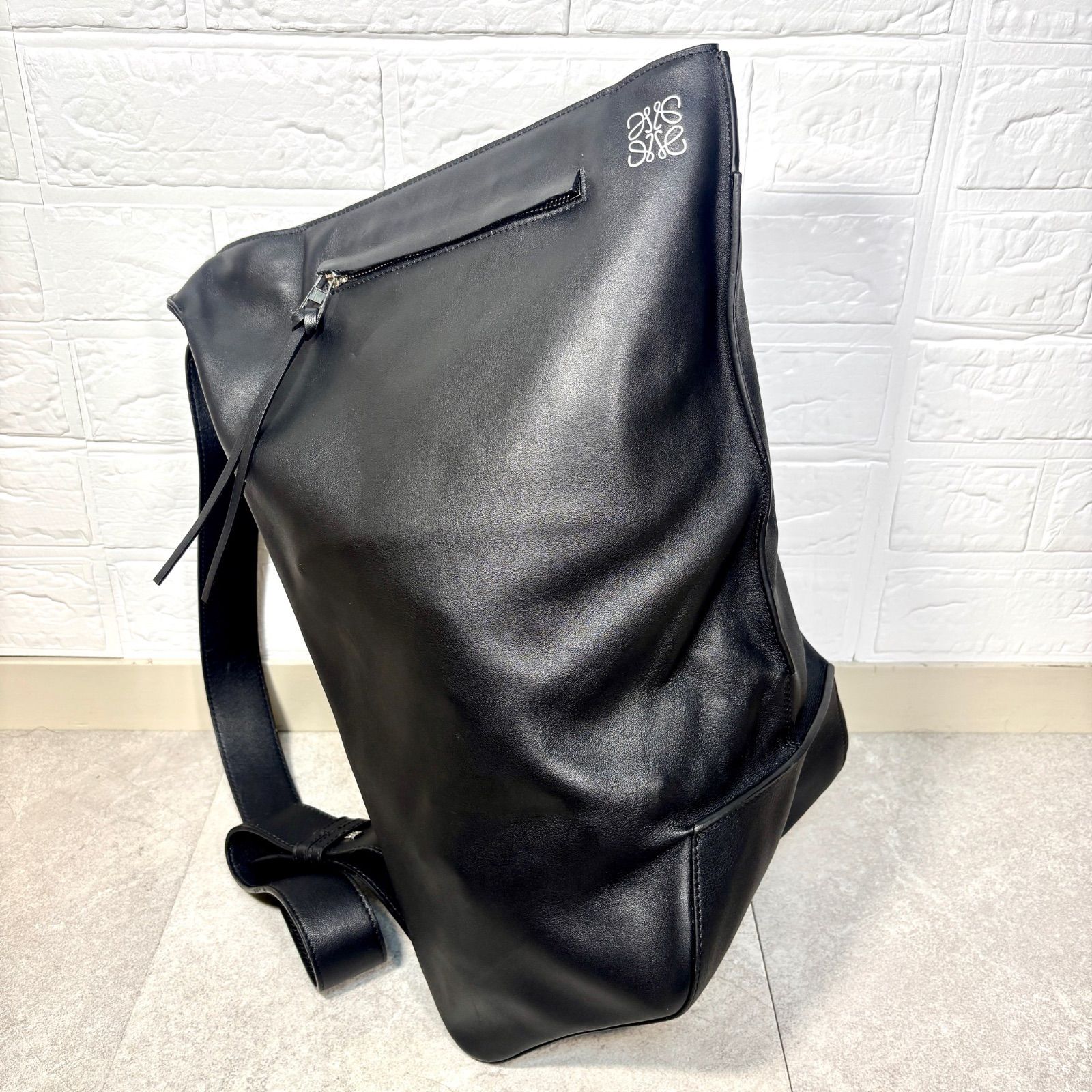 ロエベ　アントン　スリング　アナグラム　ボディバッグ　レザー　黒　ブラック 楽天市場】LOEWE ロエベ ボディバッグ アントン スリング