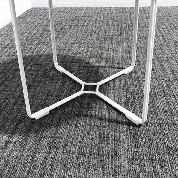 カフェテーブル