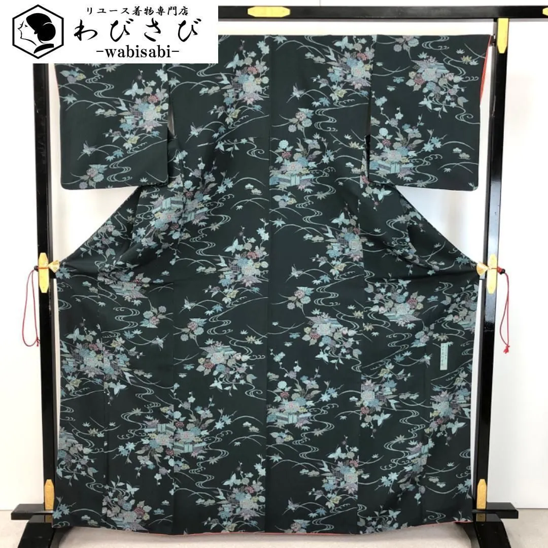 【伝統工芸伝承者彫刻・南部幸雄】正絹　上質な型絵染め　小紋　袷　落款　身幅広め 伝統工芸伝承者彫刻・南部幸雄】正絹 上質な型絵染め 小紋 袷 落款