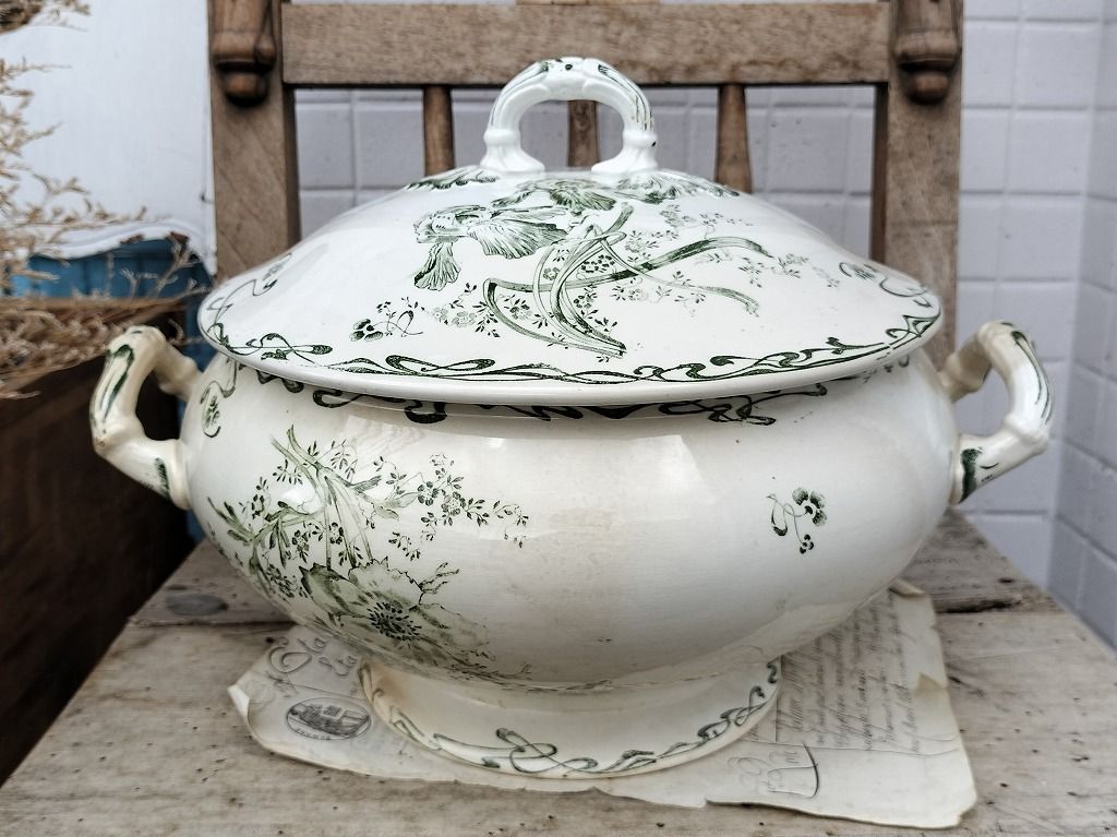 フランス アンティーク 絵付き クレイユモントロー シャビー 蓋つき スーピエール 1900年