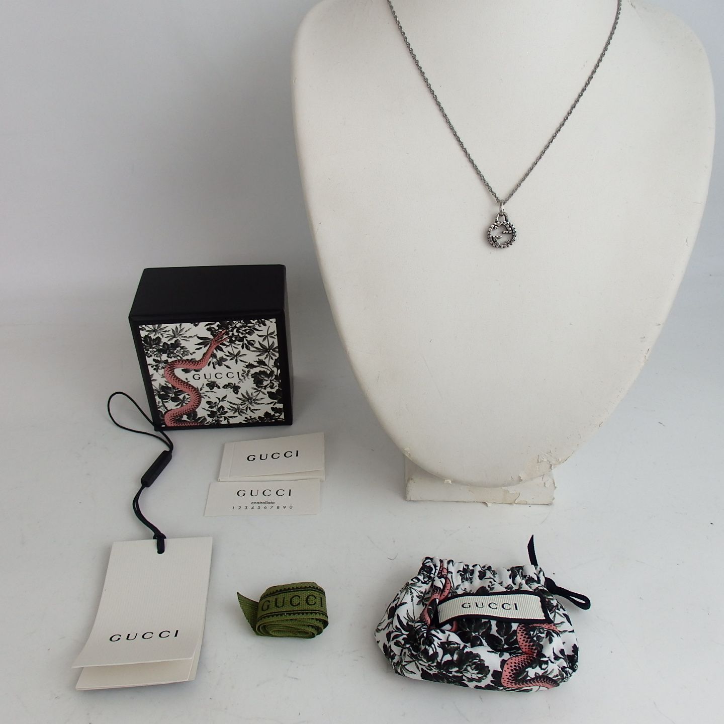 美品　GUCCI インターロッキングペンダントS 美品 GUCCI インターロッキングペンダントS