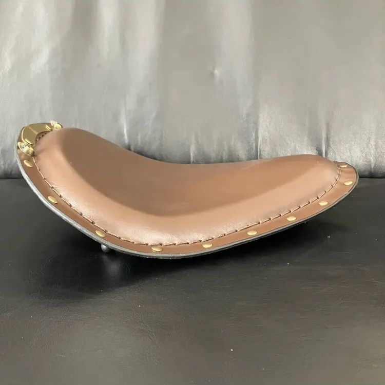 ソロシート 茶色 スカル2個 スプリング ステー 4点セット ハーレー  