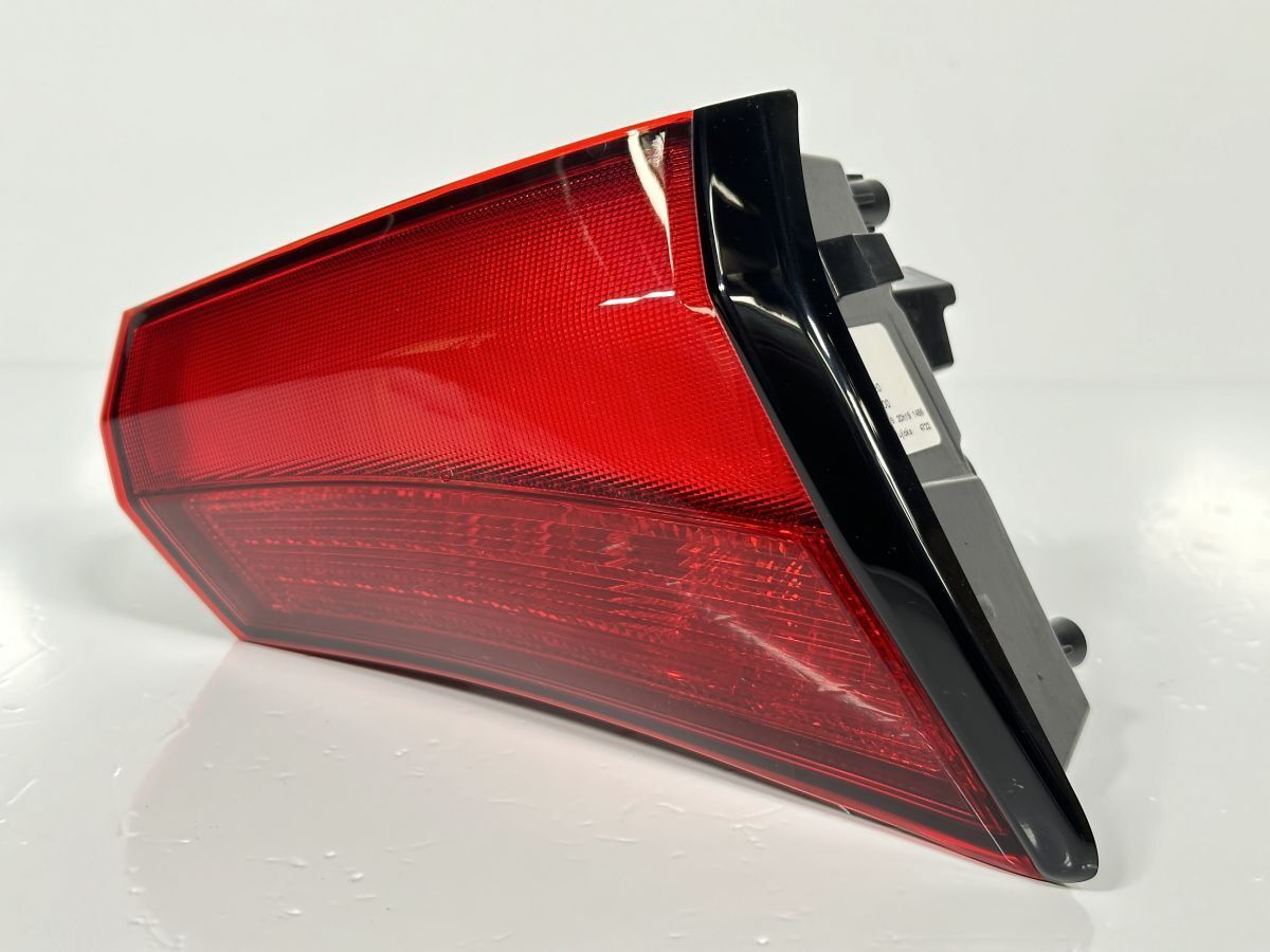 破損キズなし 低走行 50系 プリウス ZVW51 ZVW55 後期 純正 右テールランプ 下側 RH LED 81457-47020 81480-47020 47-112 管理31830