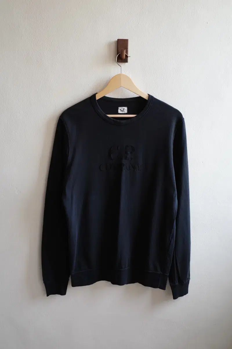 C.P. COMPANY 黒スウェット（新品未使用） C.P. COMPANY C.P.COMPANY シーピーカンパニー スウェットシャツ