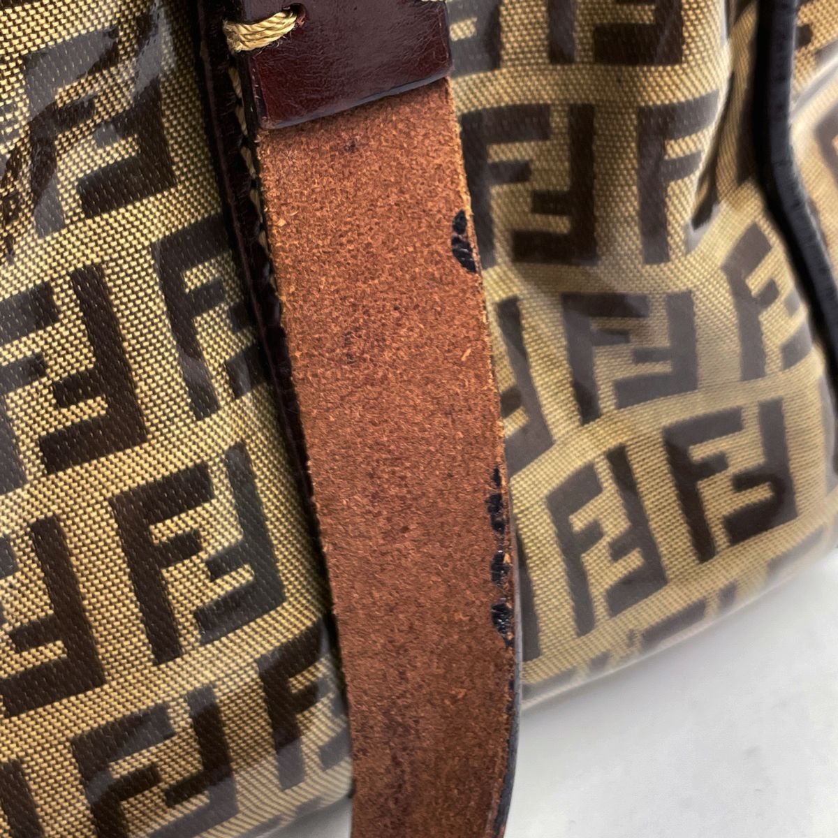 FENDI マンマバケット ズッキーノ柄 コーティングキャンバス ゴールド金具 フェンディ ズッキーノ柄 F金具 コーティングキャンバス ハンドバッグ