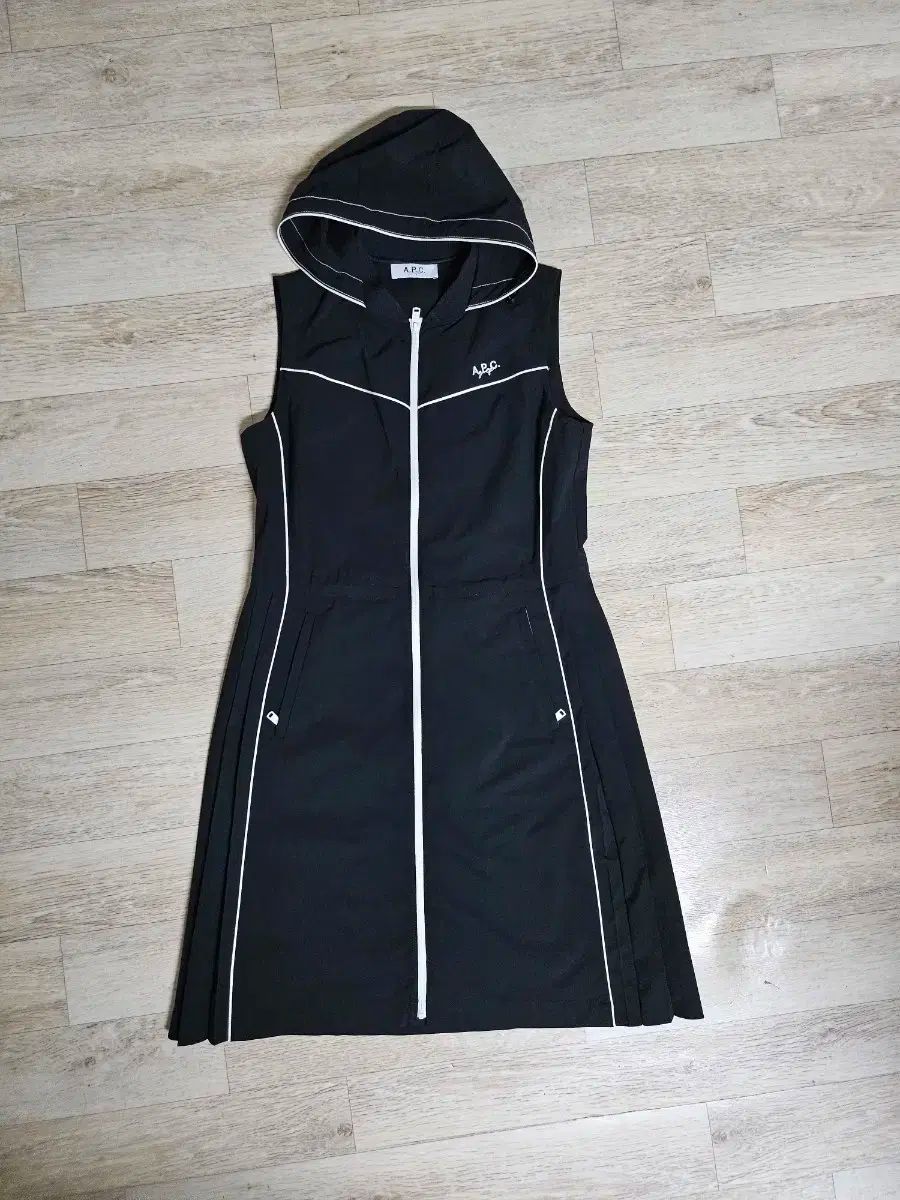 アペス apc ゴルフ ワンピース 55 サイズ