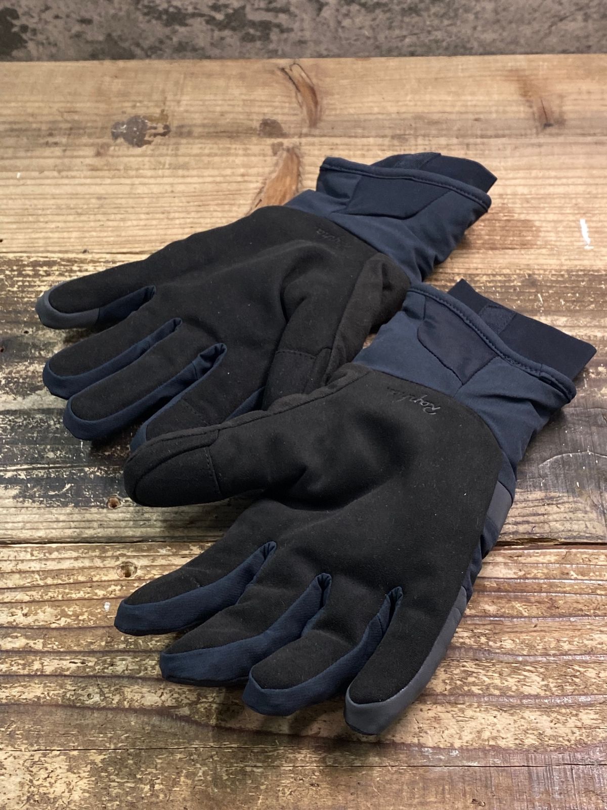 GORE-TEX INSULATED