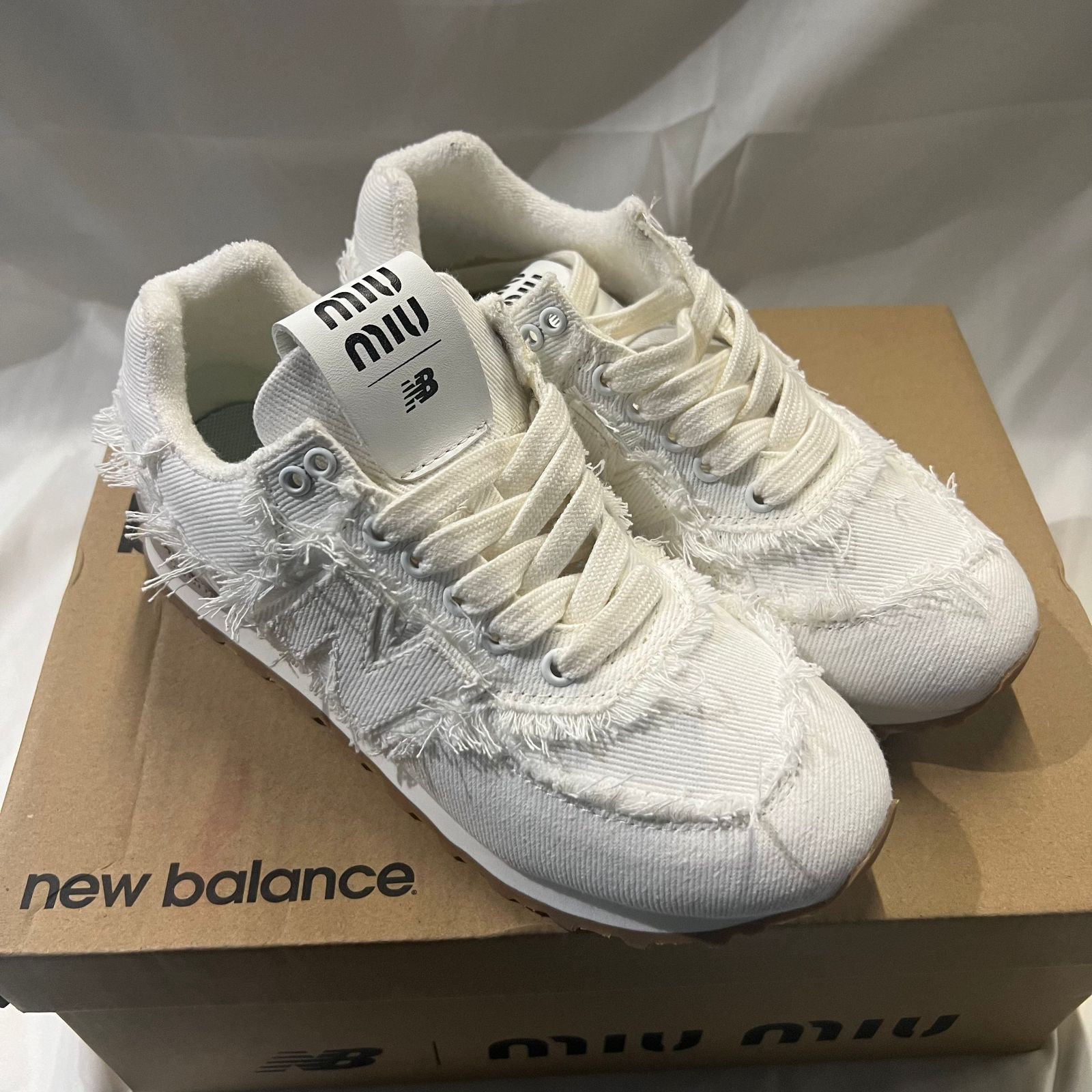 miumiu newbalance 574 デニム スニーカー ホワイト 97％以上