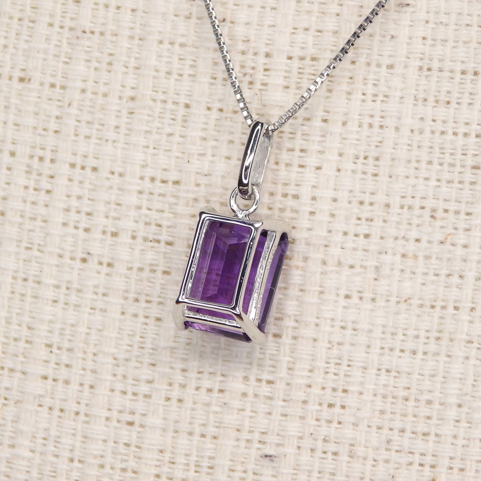 アメジスト ペンダントトップ 1.783ct Z5652 プラチナ Pt 長角