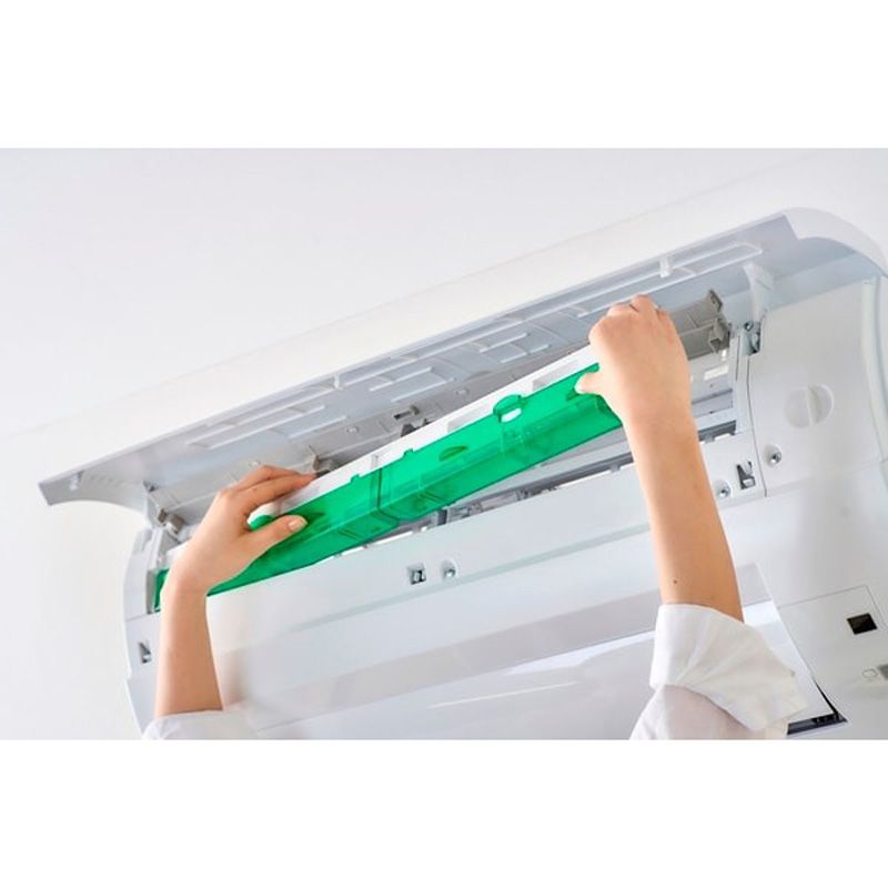 フィルター自動清掃機能付エアコン