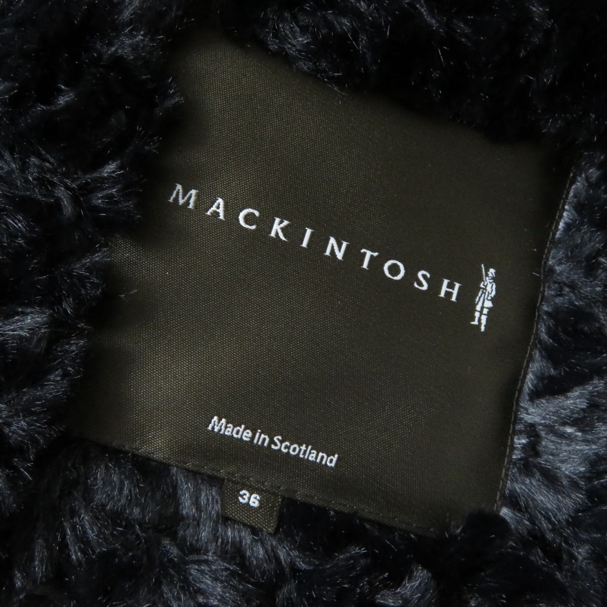 極美品☆正規品 MACKINTOSH マッキントッシュ グランジ ロゴボタン