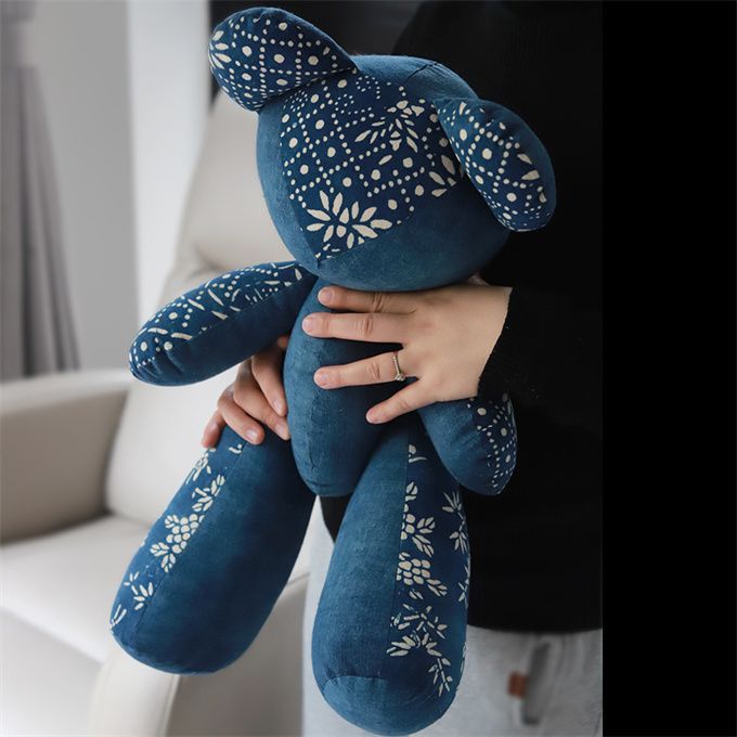 手作りハンドメイド藍染古布リメイク花熊ぬいぐるみ 手作りハンドメイド藍染古布リメイク花熊ぬいぐるみ