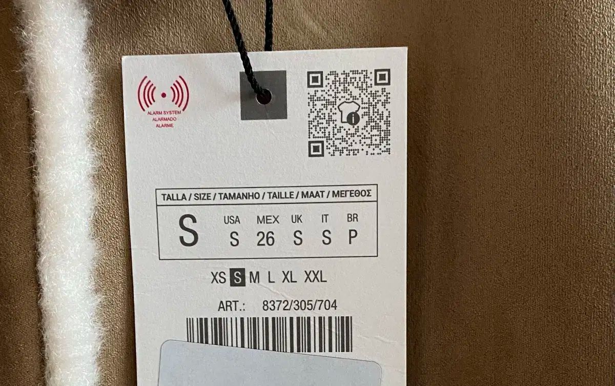 ダブル 直面している