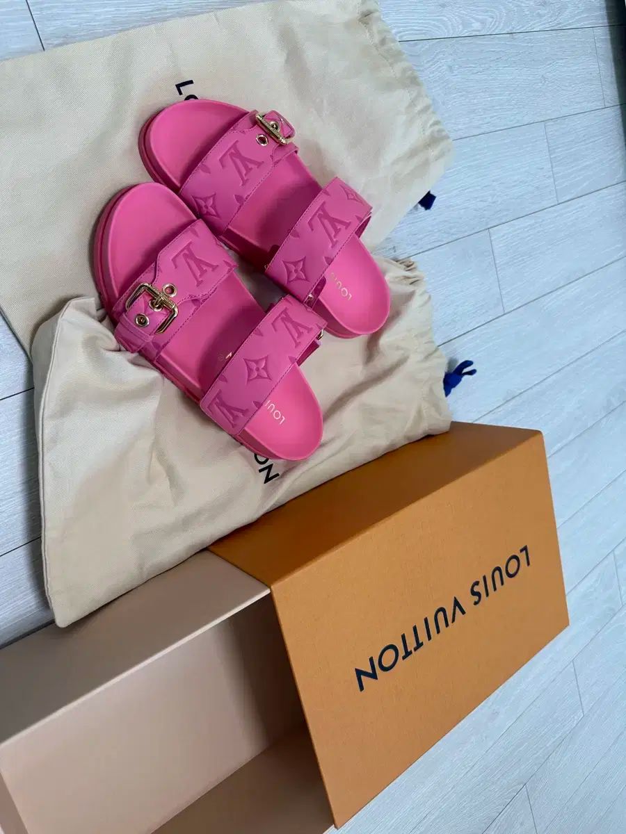 ルイヴィトン 春ディア フラット コンフォート ミュール ♥品 35 225