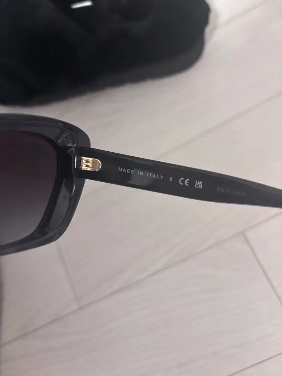 CHANEL パール装飾 ブラックサングラス 楽天市場】CHANEL シャネル サングラス ブラック 2連 パール