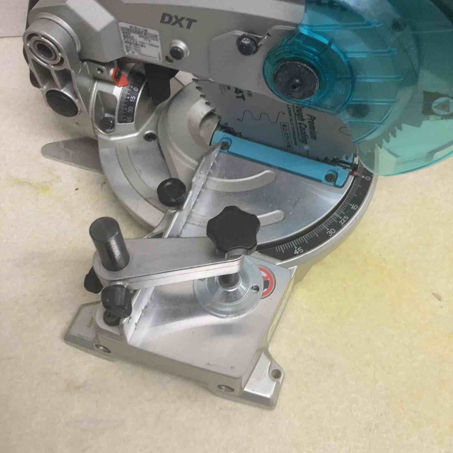 マキタ(makita) コードレス卓上マルノコ LS600DZ【町田店】 マキタ(makita) コードレス卓上マルノコ LS600DZ【町田店】